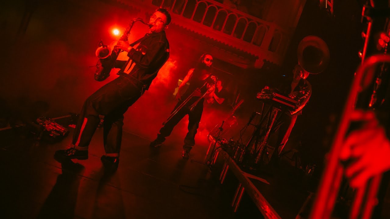 Watch Gallowstreet - Hungry (Live at Paradiso Amsterdam) on YouTube Watch Gallowstreet - Hungry (Live at Paradiso Amsterdam) on YouTube