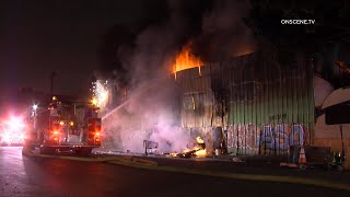 Fire Rips Through Commercial Building | Los Angeles