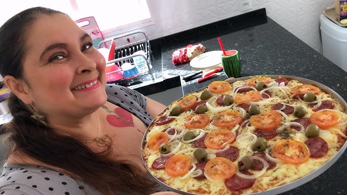 🍕encontrei pizza quadrada gigante com muito recheio Pra reunir a Gal