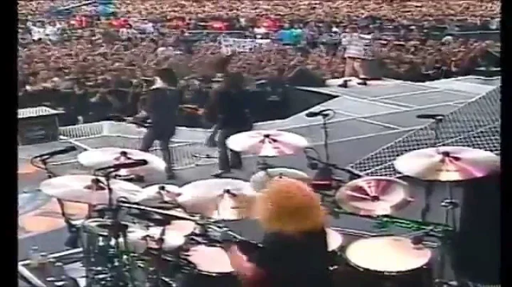 Guns N' Roses It's So Easy Live Paris 1992