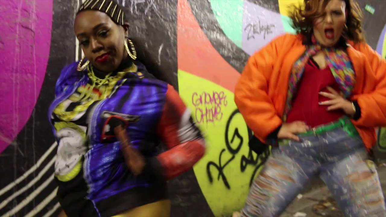 Salt N Pepa - Big Girls (Dee Wiz Mix) f.| Pretty Big Movement Salt N Pepa - Big Girls (Dee Wiz Mix) f.| Pretty Big Movement