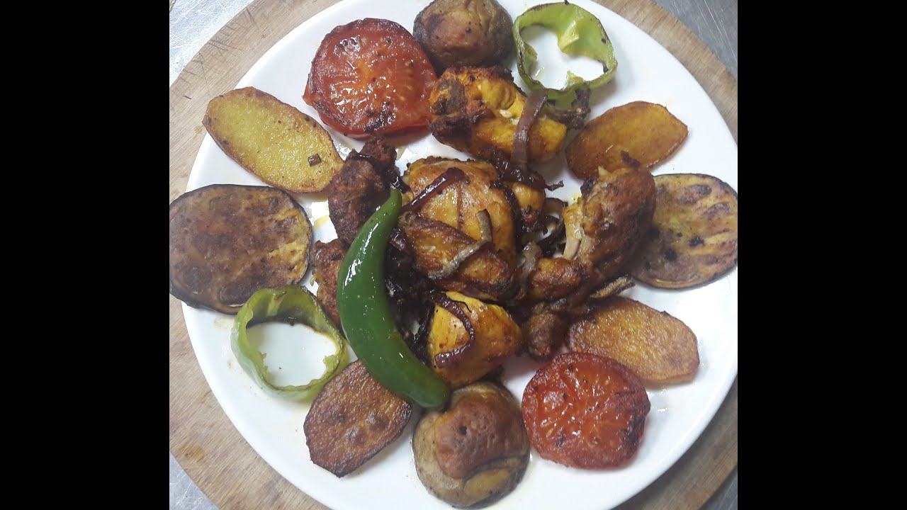 Chicken saj in Azerbaijan style / Toyuq saci