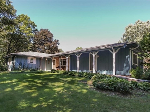 1004 Douglas Road, Elgin, IL home video tour