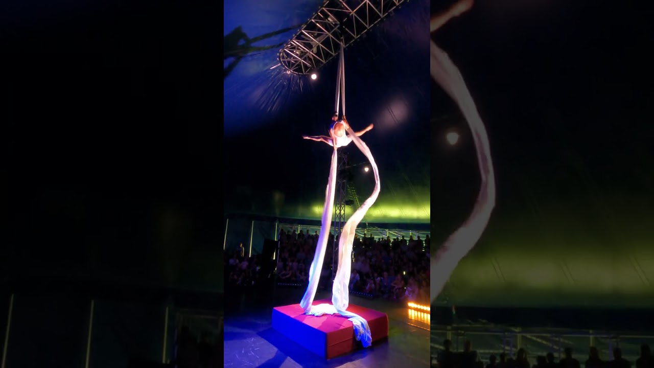 Hanne aerial silks act 'Equilibri festival Bologna' May 2025