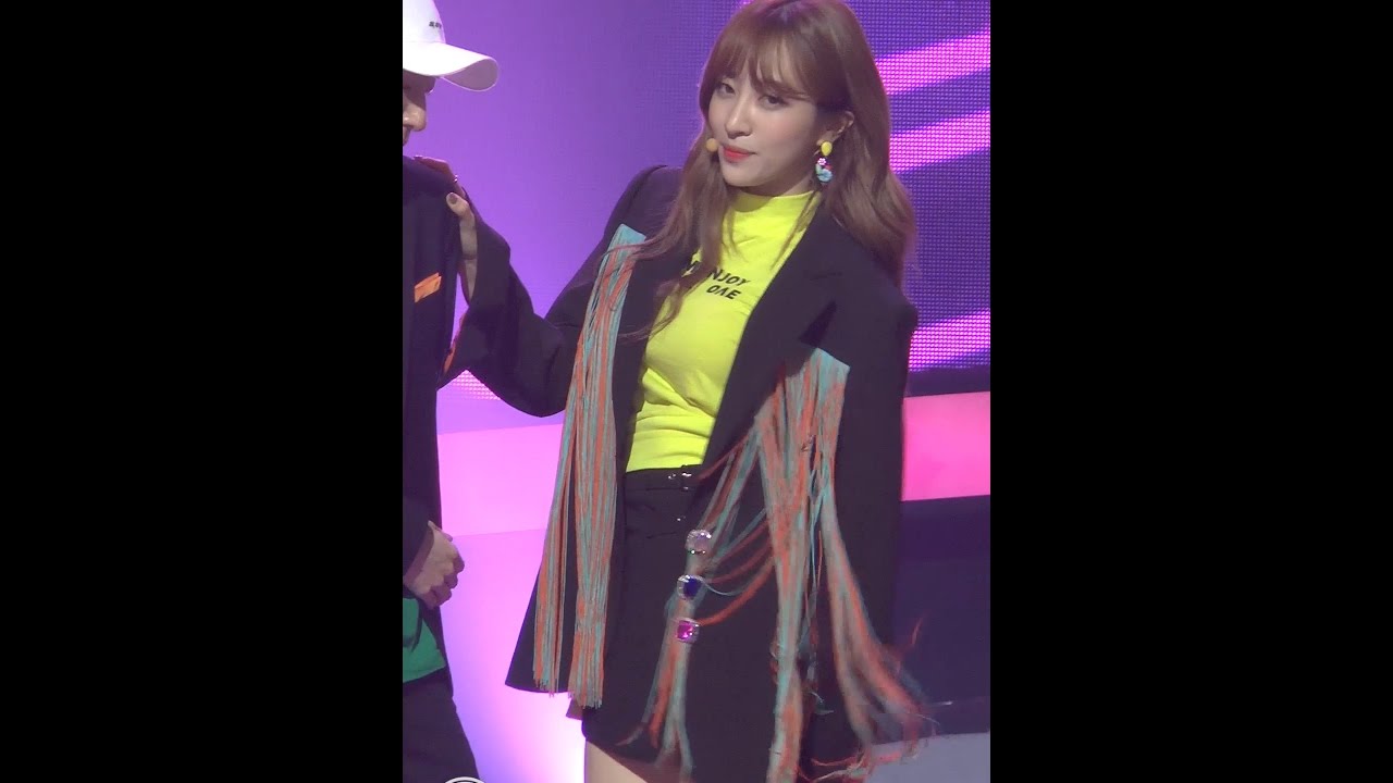 ハニ「その他の公式Fancam」公式Fancamのサムネイル