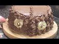 Torta Al Cioccolato con cuore di Crema ,soffice e umida, che si scioglie in bocca