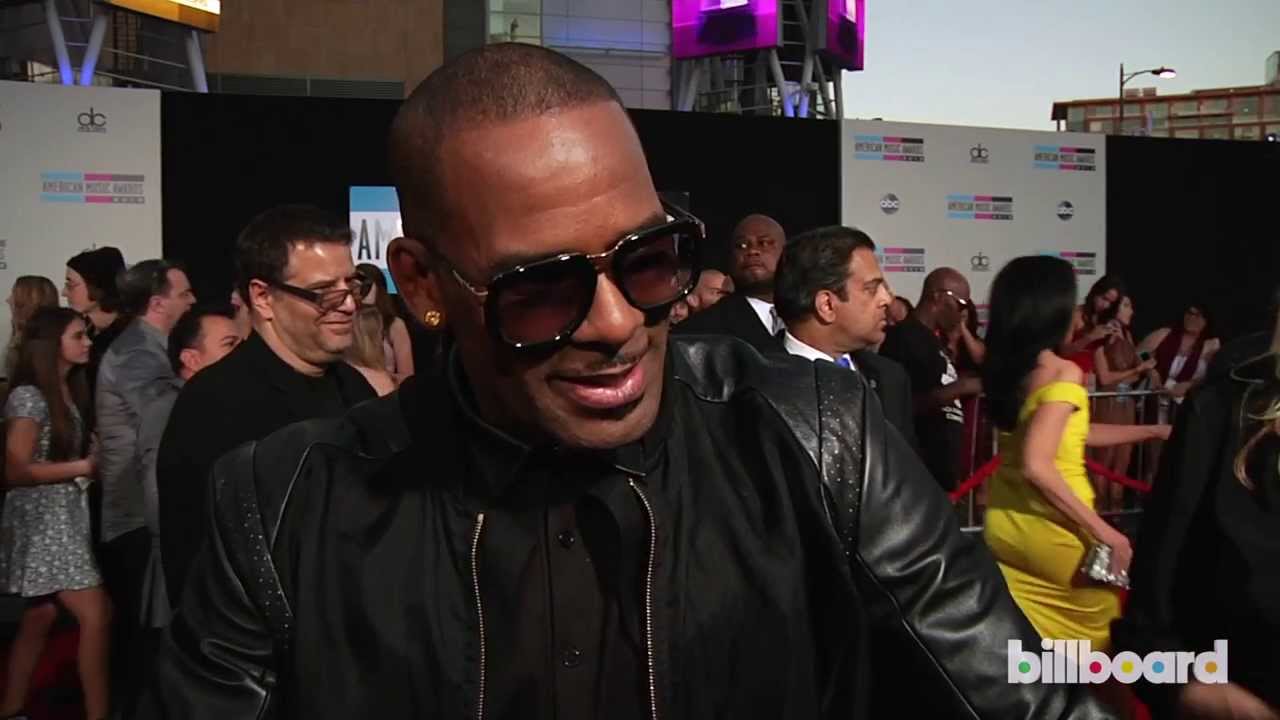 R. Kelly on the AMAs Red Carpet 2013