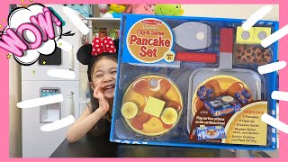 Pretend Play with Kitchen and Pancake Set  ll Unboxing Melissa & Doug Flip and Serve Pancake Set