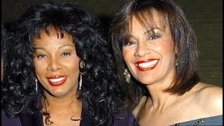 O Come All Ye Faithful - Donna Summer &amp; Marilyn McCoo ( A Solid Gold Christmas )