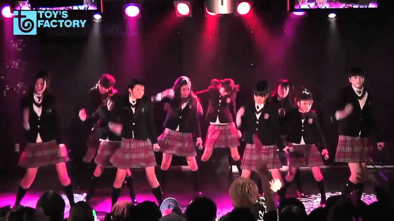 さくら学院 ♪ FLYAWAY ミュージックビデオ - YouTube