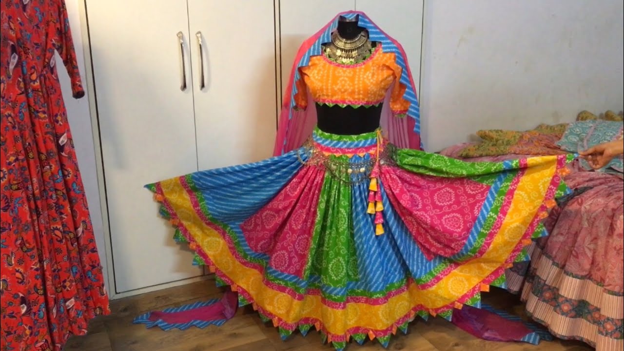 Beautiful Bandhani Gopi Skirts | Gopi Dress | Bandhej Lehenga | Chaniya  Choli | Blouse Design