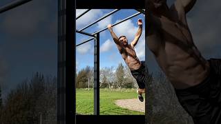 How to turn on monkey bars 🐒 #obstacletraining #monkeybars
