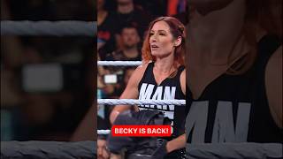 Surprise! Becky Lynch is BACK! 👋🏼😄 Resimi