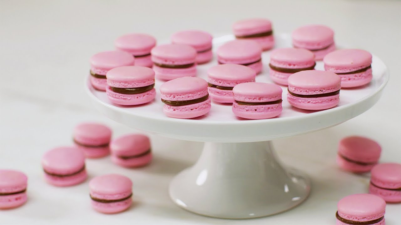 Dark Chocolate and Strawberry Macarons - YouTube