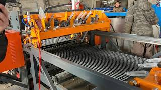 Automatic Steel Grating Welding Machine for Industrial Platforms  #weldingmachine #steelgrating