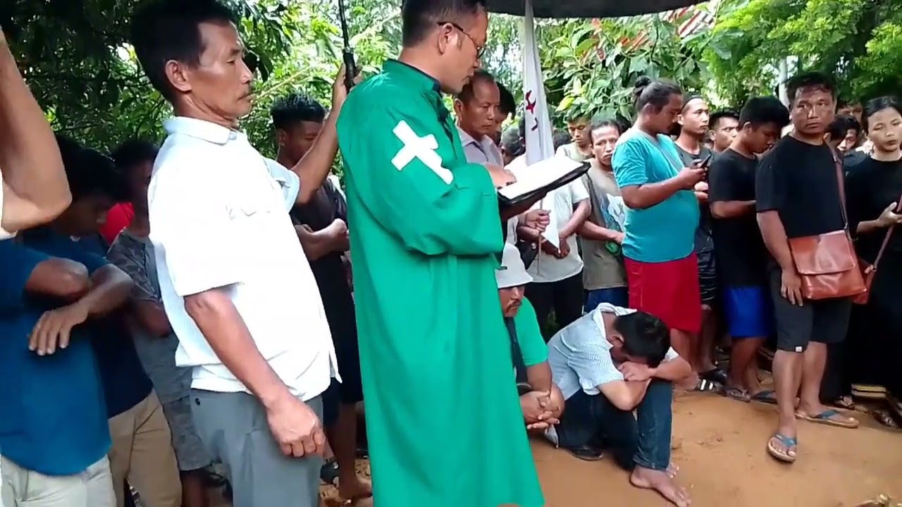 Upa Nu Lt. Chongneineng Doungel Songpijang Long Opna le Vuilem na kin Hepi RIP 😭