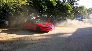 Z28 Camaro donuts/burnout