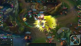 Sejuani Ult - Sniping the Varus