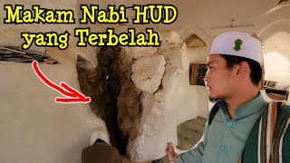 Inilah Makam Nabi HUD yang Terbelah di Hadramaut