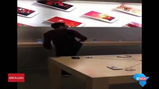 Customer goes on breaking spree at Apple store