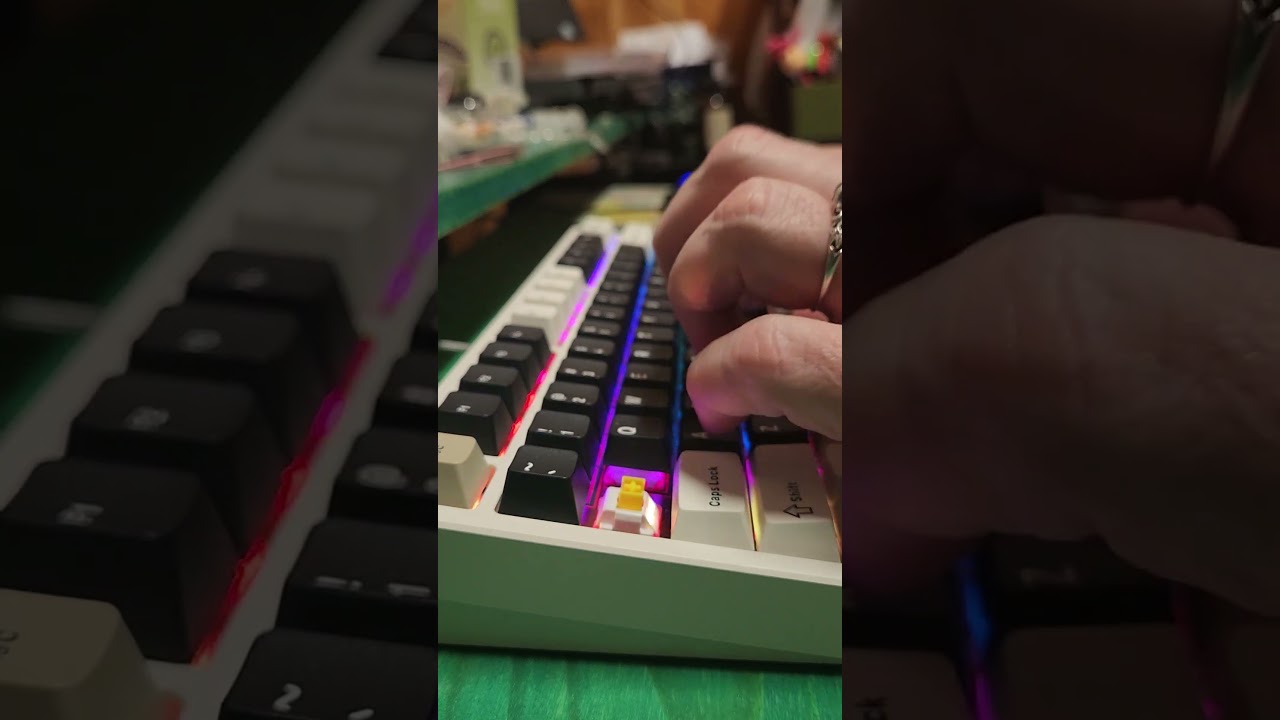 Rainy75 Pro with Leobog Nimbus v3s