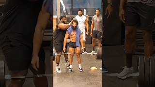 antoly pranks on bady builder 💪😅 #bodybuilding#anatoly #gymprank #anatolyprank
