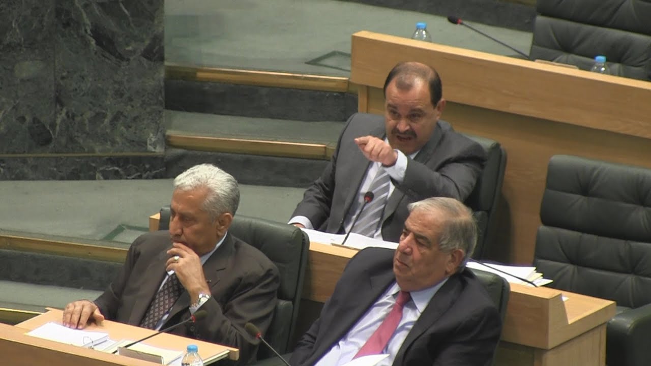 وزير الداخلية نائب وصف الأمن بالكلاب المسعورة