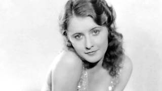 15 Sexy Photos of Barbara Stanwyck
