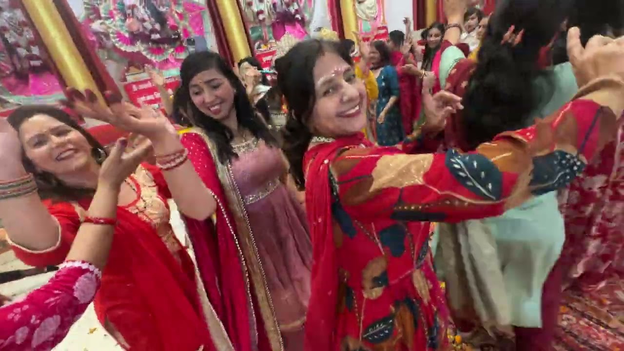 फागन में कन्हैया बड़ी मौज लगा दी 🌹🙏