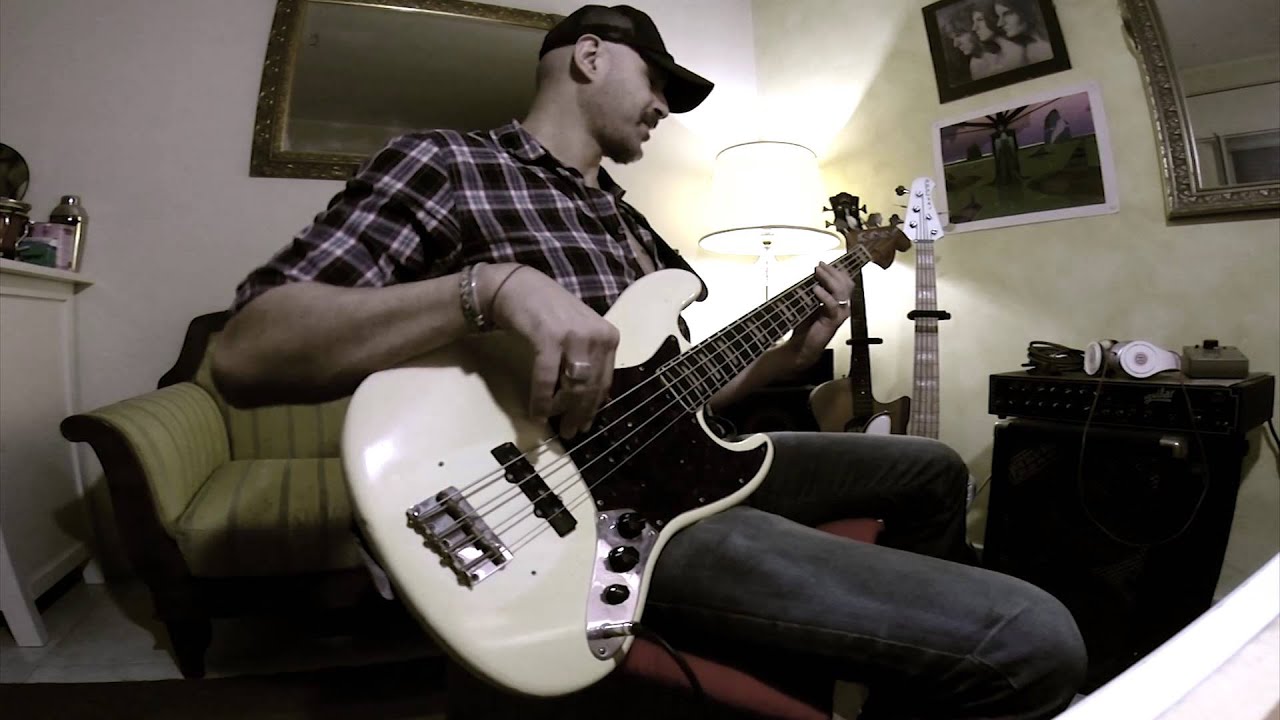 Marvin Gaye - What´s Going On-james jamerson bass line - YouTube