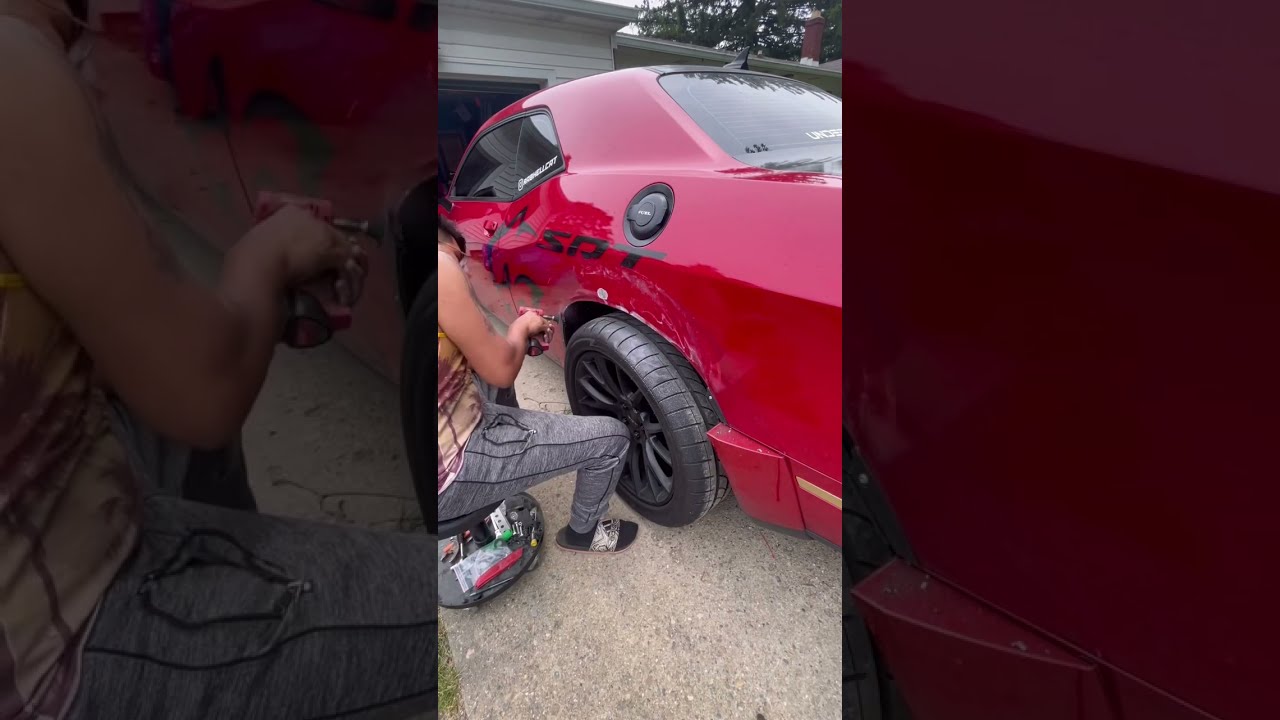 Fixing Customers Widebody On A Challenger 
