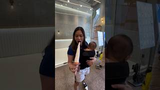 Elle Avale Une Glace 30Cm