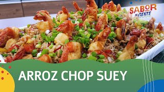 Experimente um delicioso ARROZ CHOP SUEY com CAMARÃO EMPANADO CROCANTE na sua cozinha. O CHEF RIVANDRO vai te ensinar essa receita oriental SIMPLES e DELICIOSA de ARROZ CHOP SUEY com um irresistível e CROCANTE CAMARÃO EMPANADO. 

Aprenda passo a passo de como preparar esse combinado de ARROZ CHOP SUEY com um delicioso CAMARÃO CROCANTE de maneira RÁPIDA e bem SIMPLES.

Rendimento: 8 porções 
Tempo: 50 minutos 
Nível: Médio

INGREDIENTES:
4 xícaras de chá de arroz cozido
150g de presunto em cubos miúdos
200g de peito de frango em cubinhos
1 xícara de chá de ervilhas cozidas
1 xícara de chá de cenouras em cubinhos
1/2 xícara de chá de cebolinha verde picada
3 ovos
200g de camarão cinza
1 xícara de farinha de trigo 
2 xícaras de leite 
Sal
Pimenta
1 colher de sopa de molho shoyu
Óleo