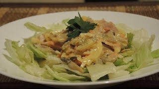 Салат с копченым окорочком и грибами Салат с копченым окорочком и грибами