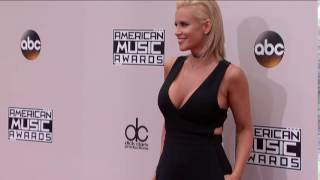 Jenny McCarthy Fashion - AMAs 2016 Net Worth
