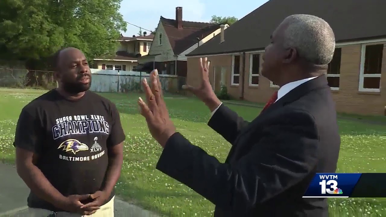 Birmingham pastor sends message to Church of the Highlands with controversial sign