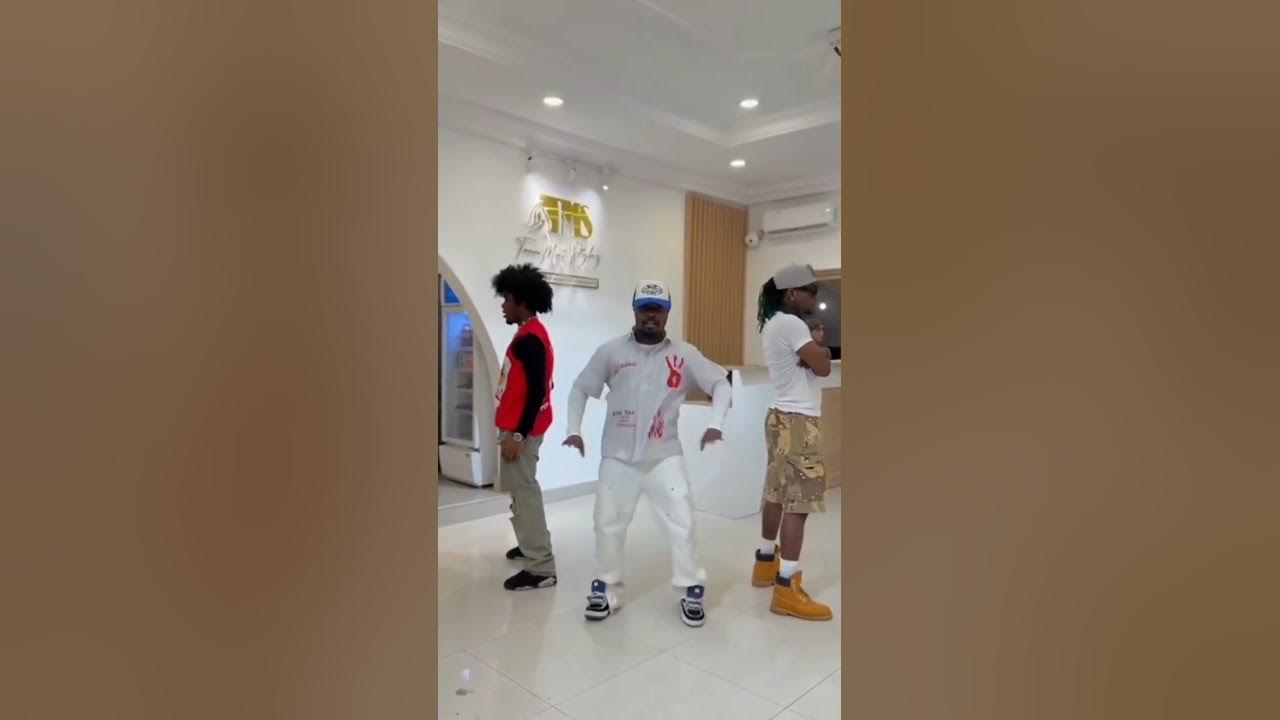 Dancegod x zigi kojo blak x kelvynboy excellent dance video 📷 #ghanamusic