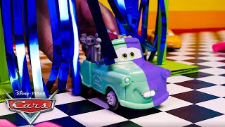 Radiator Springs Color Car Wash With Lightning McQueen, Mater, Cruz Ramirez & Others | Pixar Cars