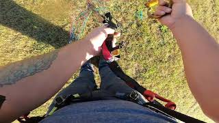 paramotor instruction on how to  hook  in reverse and forward into your  harness