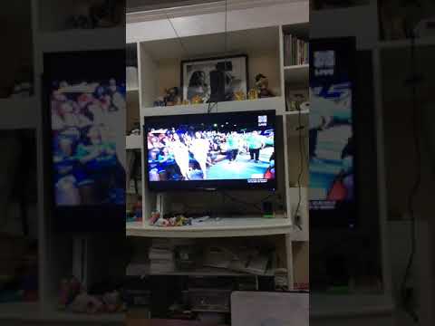 camera iphone 8 plus apk It's Showtime Logo