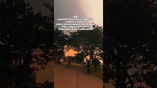 hantaman batu ke air danau