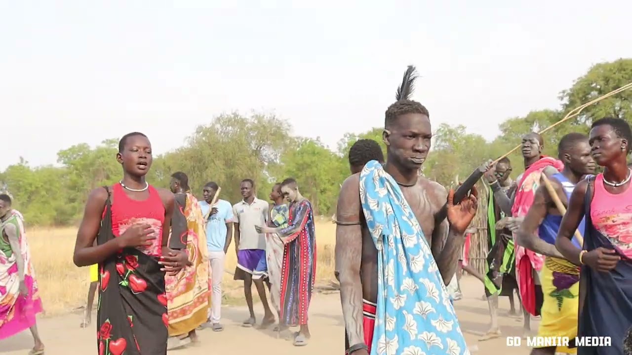 Tëm mior-mangäär yöl by Malual Aluong Ajak in Malek part 1