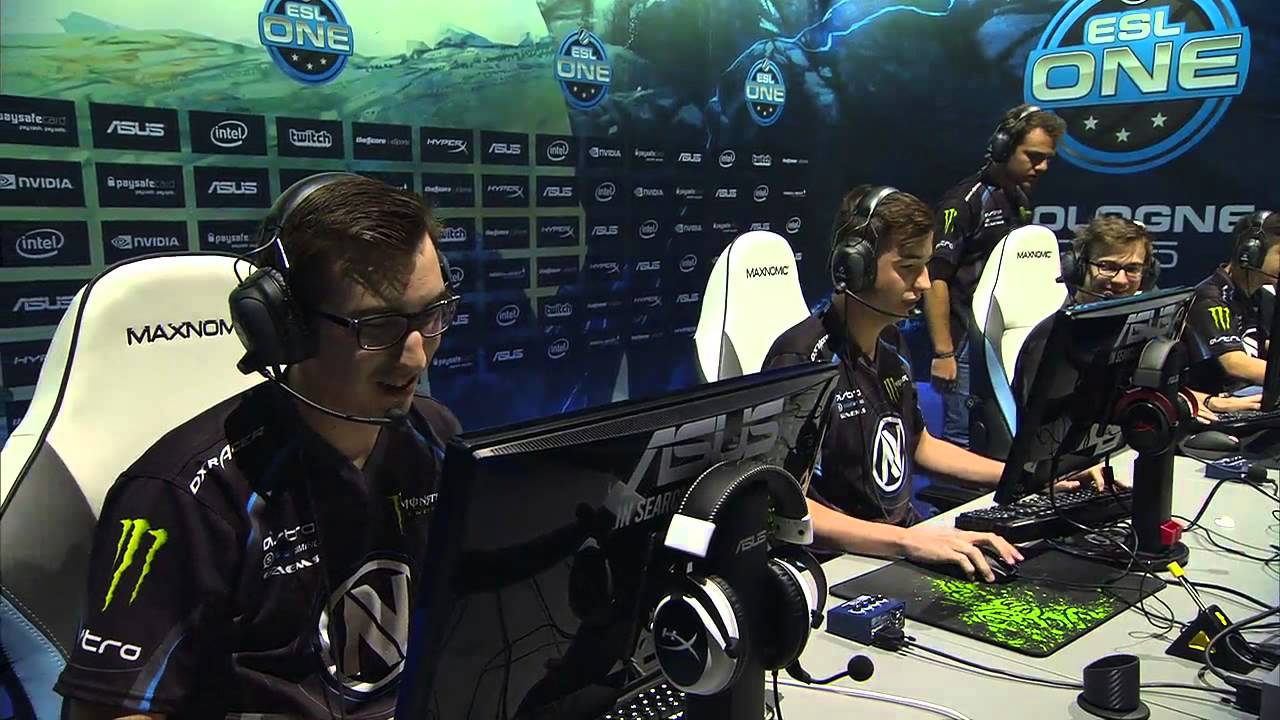 CS:GO EnVy kennyS knifing GuardiaN - YouTube
