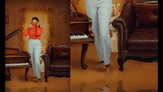 Background Manipulation: How to Create a Mirror Reflection in a Studio Picture screenshot 2