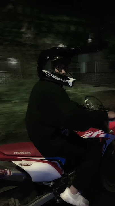 ehh ada kamera yaa wkwkwk #honda #crf150l #supermoto #4stroke #malang #shorts