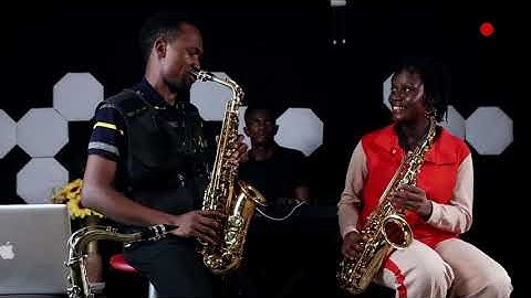 HOW TO SOLO A SONG USING THE CHORD PROGRESSIONS - CHORDAL LICKS (SAX TUTORIALS)