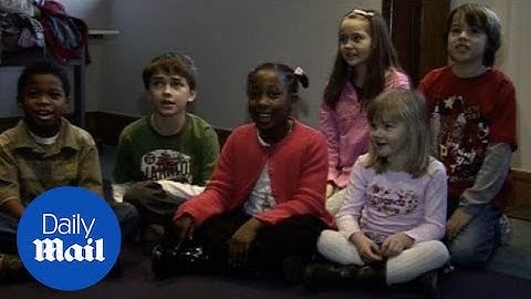 New language club teaches young kids Chinese (related) - Daily Mail