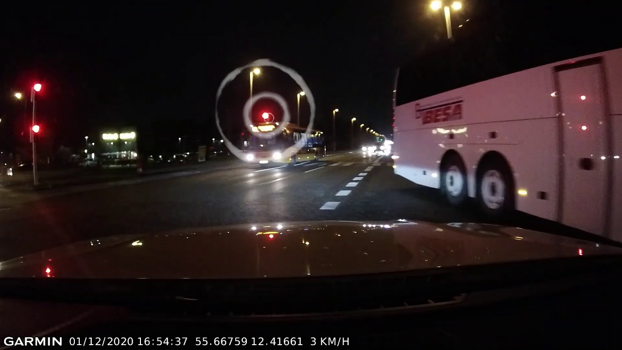 2020 12 01 Danish Dashcam - Bus runs red light S01 E03 C10 - YouTube