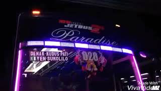 Keindahan strobo bus malam keren