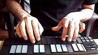 Korg Nano Key Mellow Guitar Piece-Pete Black